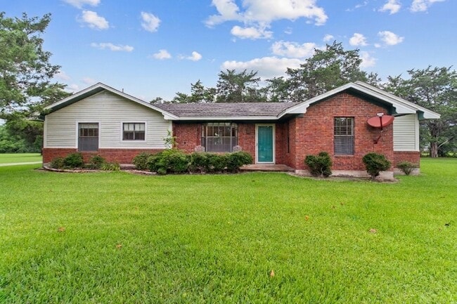 Photo - 4848 Wickwillow Ln
