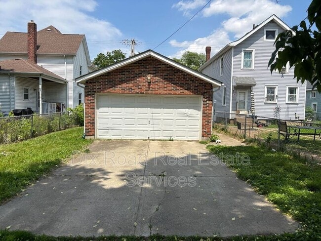 Photo - 1025 Heaton St