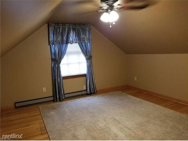 3 br, 1 bath House - 16 Mcdonald Rd