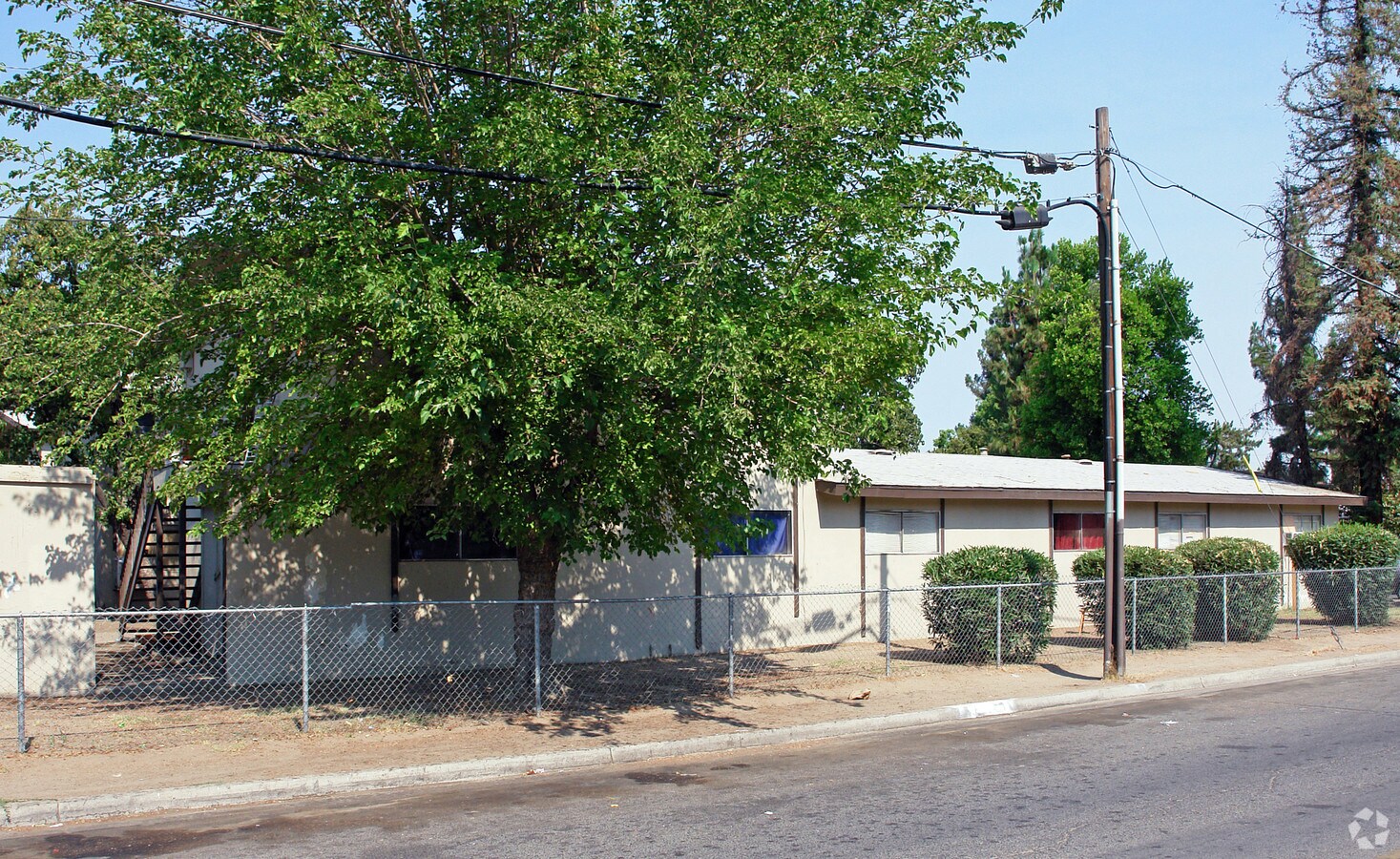 Photo - 3652 E Clay Ave