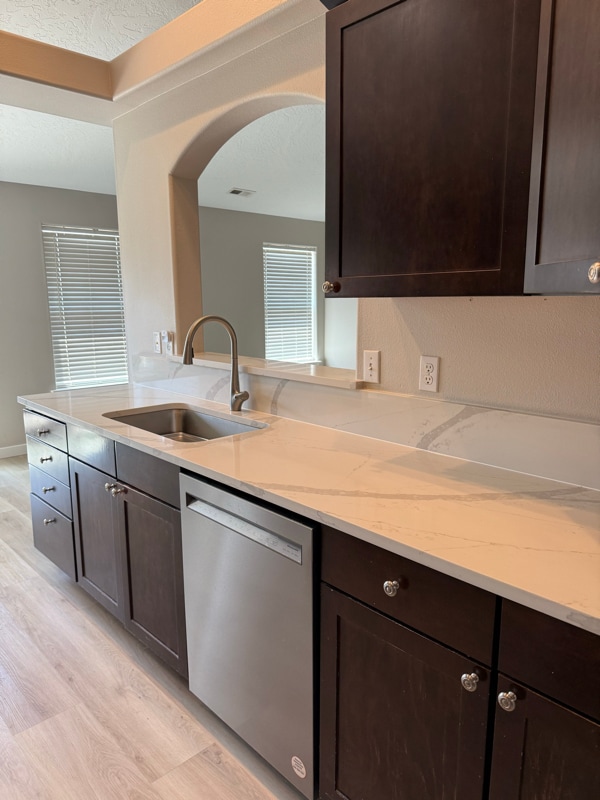 Photo - 1353 E Raymond Dr