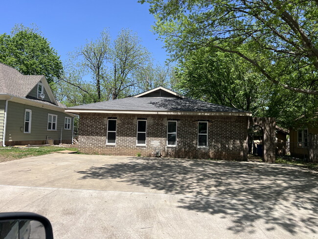 2 Bedroom- Walking Distance to OSU Campus!! - 2 Bedroom- Walking Distance to OSU Campus!! Apartment