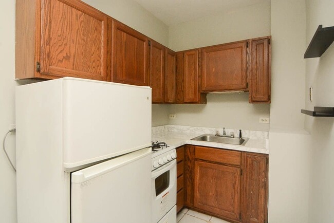 Photo - 457 W Melrose St Unit 102