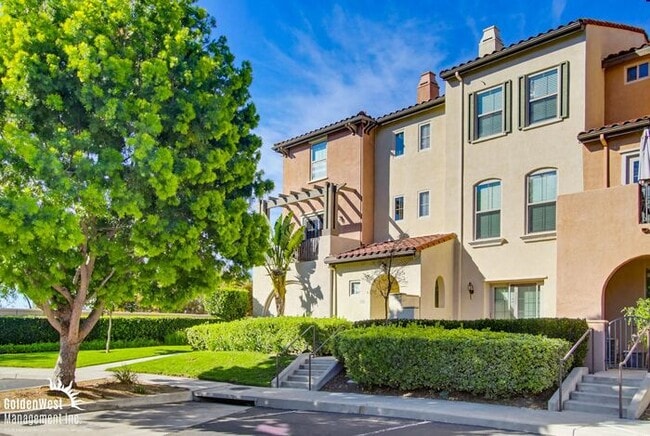 Photo - Beautiful 3Bdm 2.5Ba Townhome in a Prime San Marcos Location