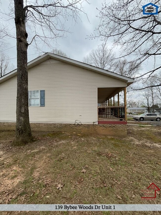 Photo - 139 Bybee Woods Dr