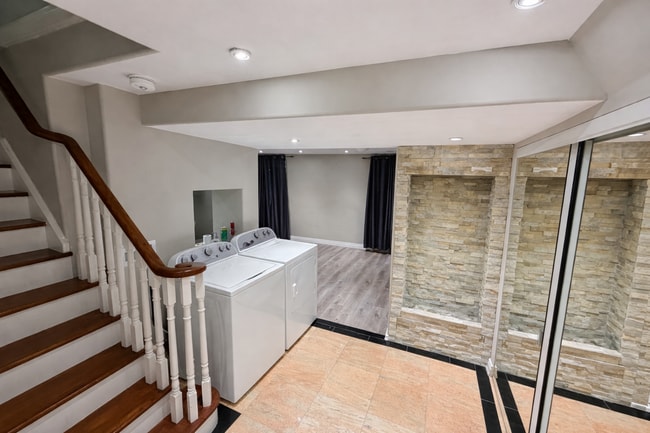 Photo - 56 Royal Orchard Dr