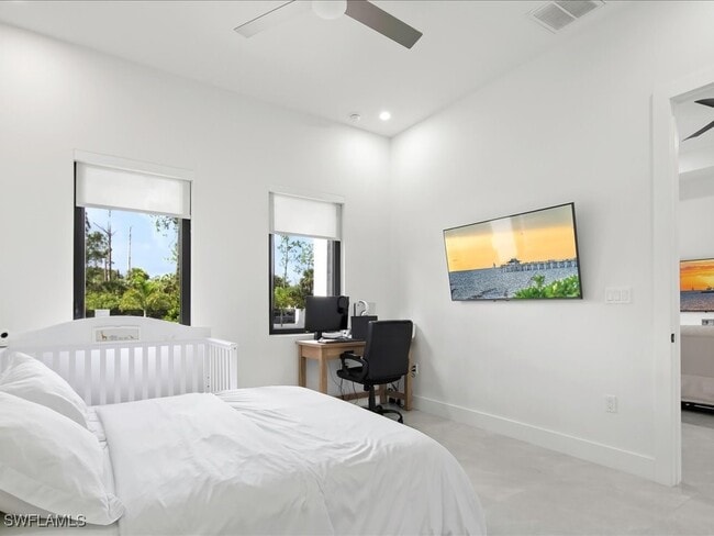 Photo - 3363 16th Ave SE