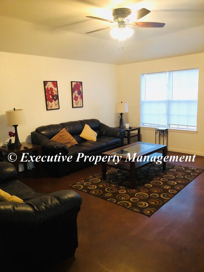 Photo - 1208 Westview Dr Unit B