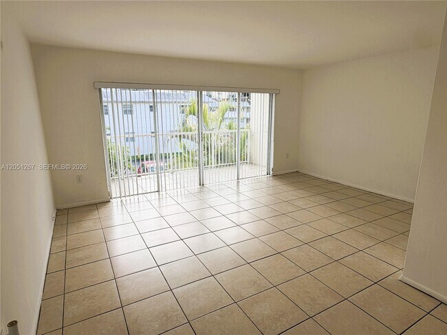 Photo - 7340 SW 82nd St Unit C205
