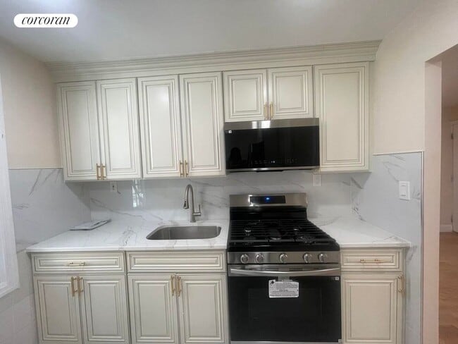 Photo - 1222 Simpson St