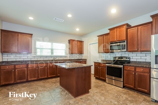 Photo - 1022 Yorkshire Dr