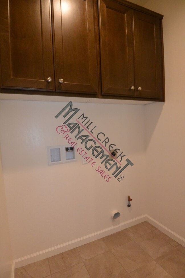 Photo - Newer 3bedroom/2bath in Tulare.