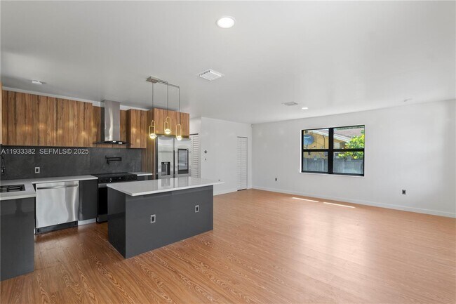 Photo - 1745 NW 151st St