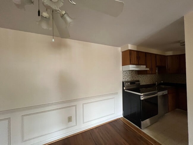 Photo - Lancer Court Apartments