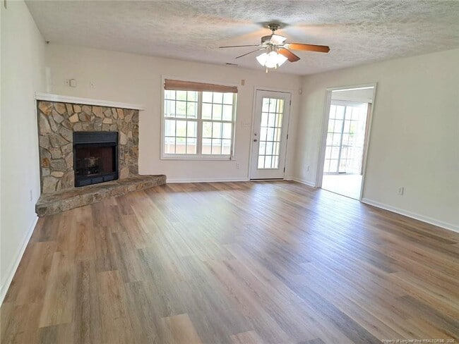 Photo - 206 Sandspur Ct