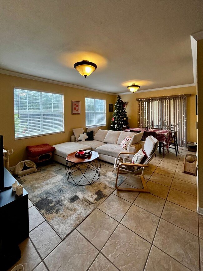 Photo - 1/1 condo becoming available January 13th, 2026 for an annual lease Unit 107