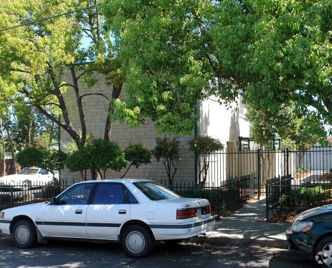 Photo - Coral Commons