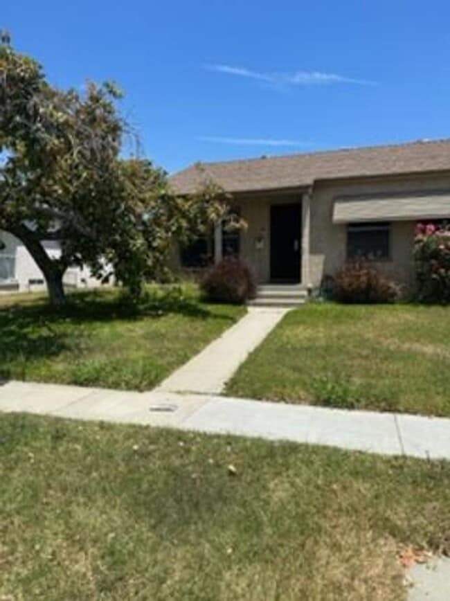 Building Photo - Lakewood 3 Bedroom 1 Bath home for lease!