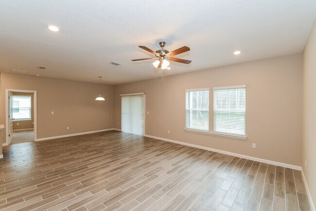 Photo - 10405 Pavnes Creek Dr