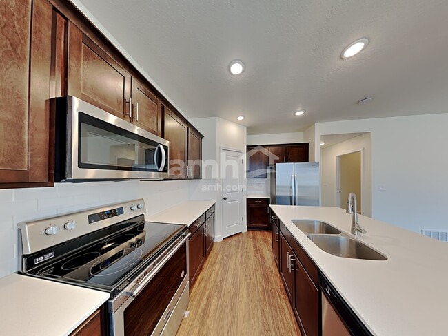 Photo - 4418 N Poplar St