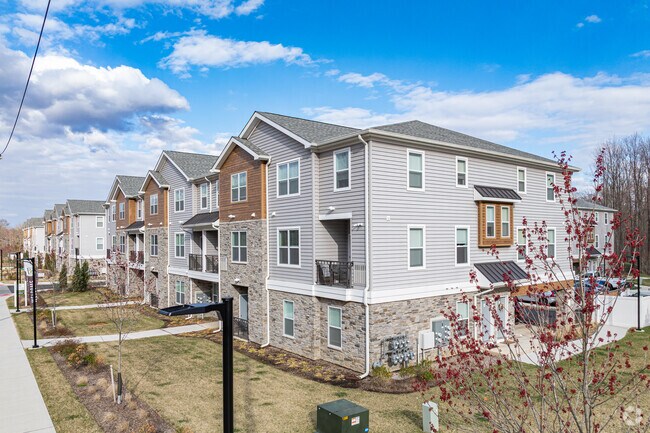 Primary - Boulders at Beekman Apartments