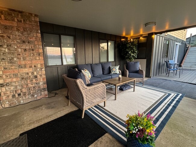 Photo - 1420 Madison Ave Unit Columbia RiverView Studio