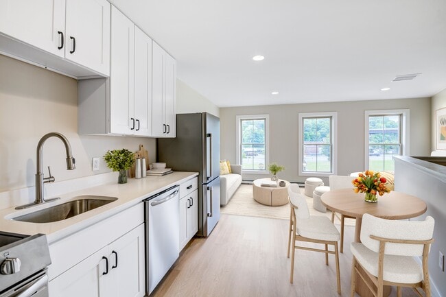 Building Photo - Waterfront at the Strand Rental