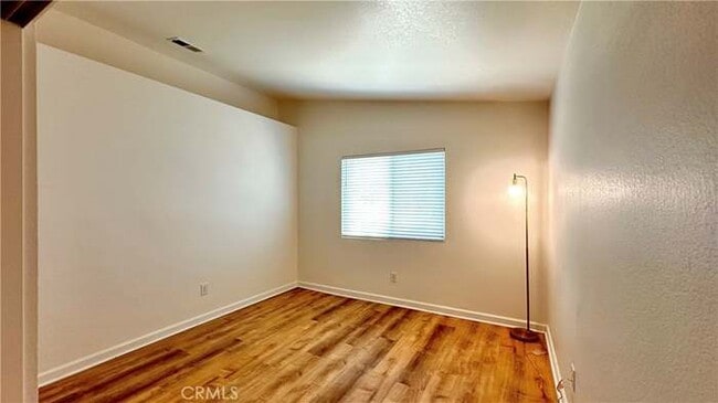 Photo - 39534 Long Ridge Dr