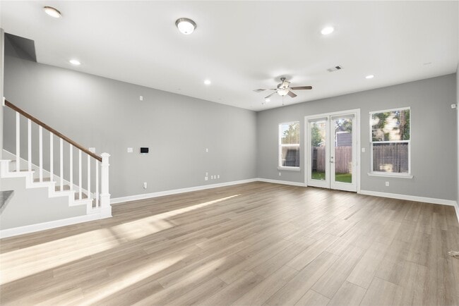 Building Photo - 2709 Hardy St