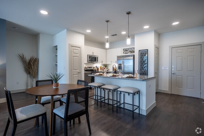 Interior Photo - The Quinn on Thirty Rental