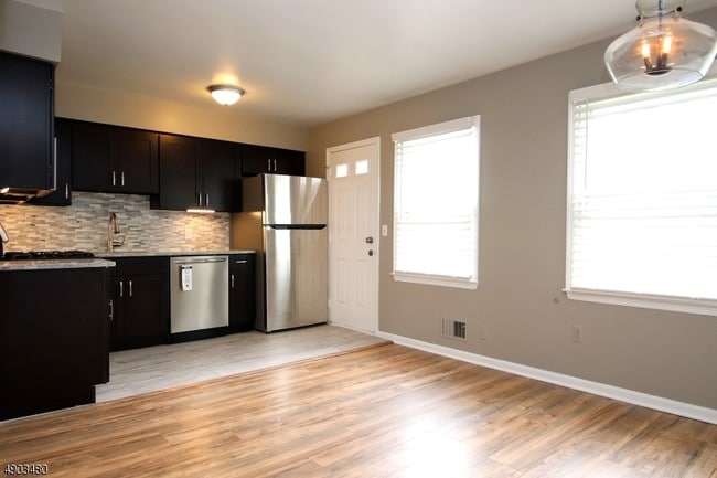 Photo - 32 Hancock Ct