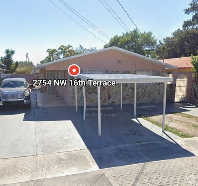 Building Photo - 2754 NW 16th Terrace Unit 2754 Rental