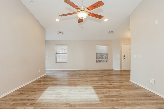 Photo - 37088 W Amalfi Ave