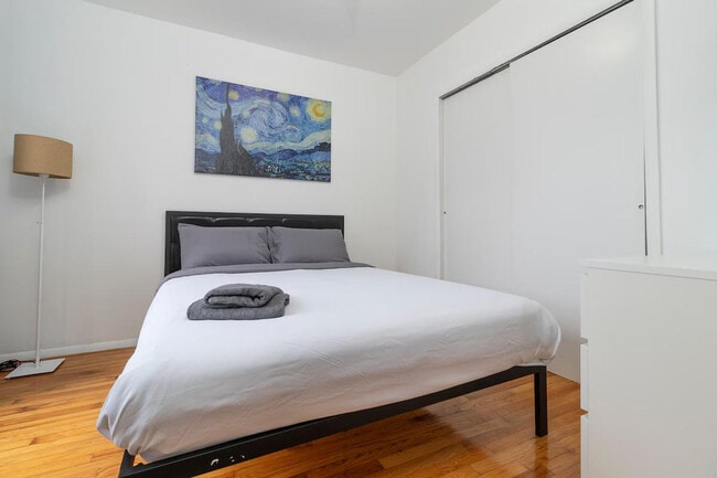 Building Photo - 315 E 95th St Unit ID1032037P Rental
