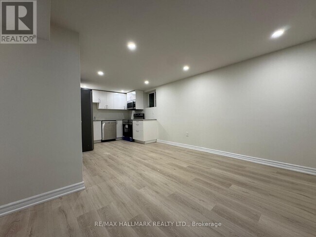 Photo - 52 Nisbet Dr