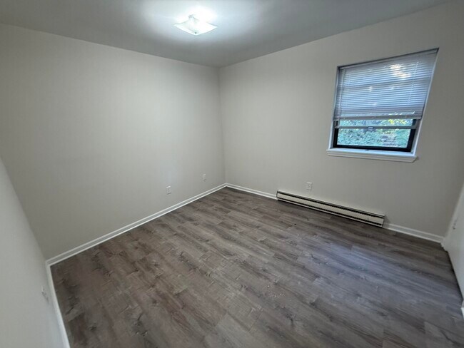 Photo - 3306 Belle Meade Dr