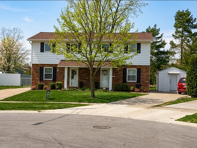 Photo - 810-810 Virginia Ave