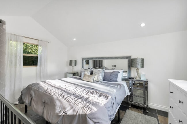 Photo - 314 Upper Lake Rd