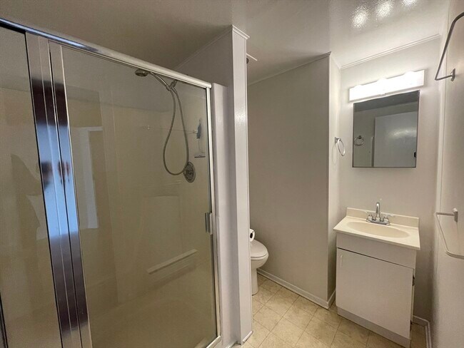 Photo - 81 Saint Botolph St Unit 2