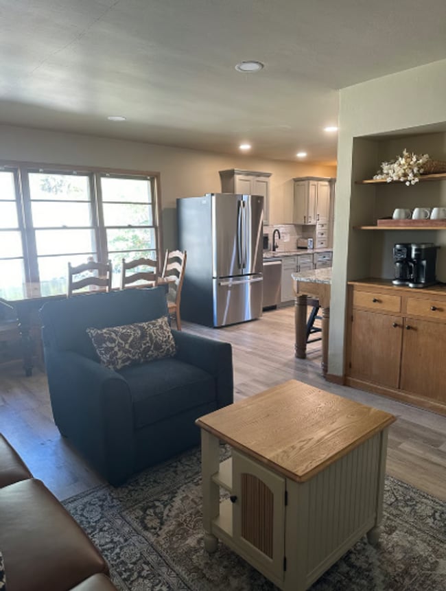 Photo - 1514 S Western Ave Unit 1514 S Western Avenue