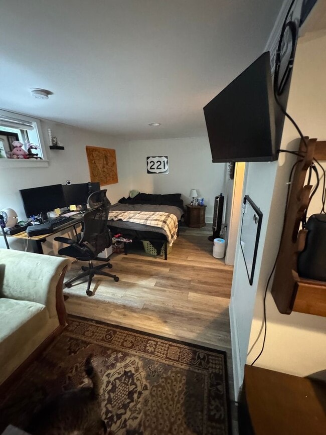 Photo - sumfi535 Unit C