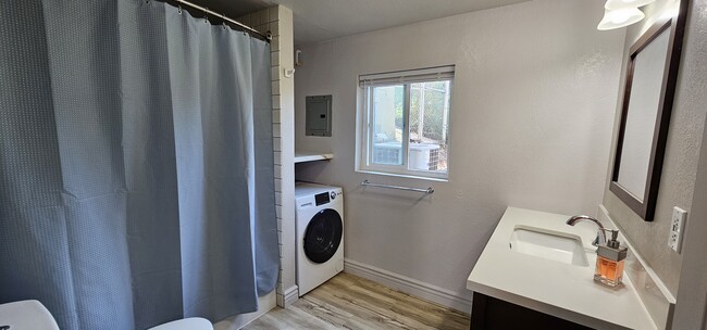 3408 Figueroa St Unidad Studio - North Arroyo