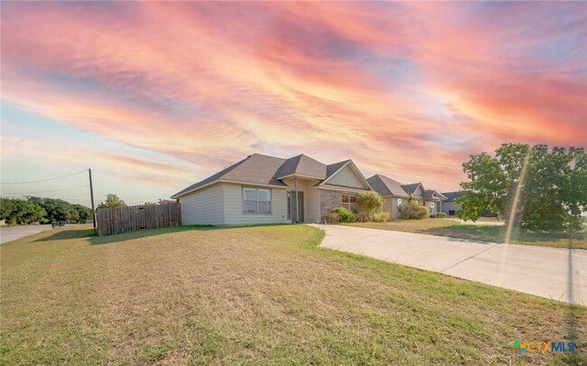 Building Photo - 2624 Saulsbury Dr