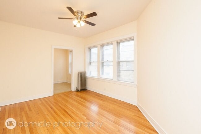 Photo - 903 W Altgeld St Apartment