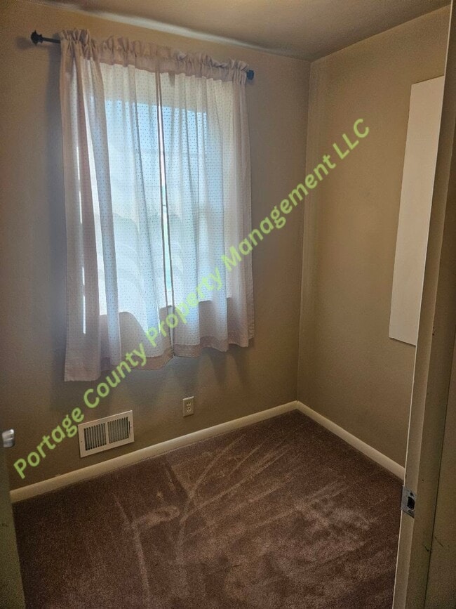 Photo - 3710 Stanley St