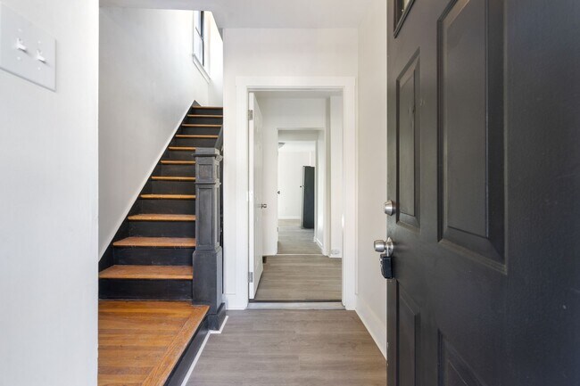 Photo - 111 Kaplan Ave Unidad 2