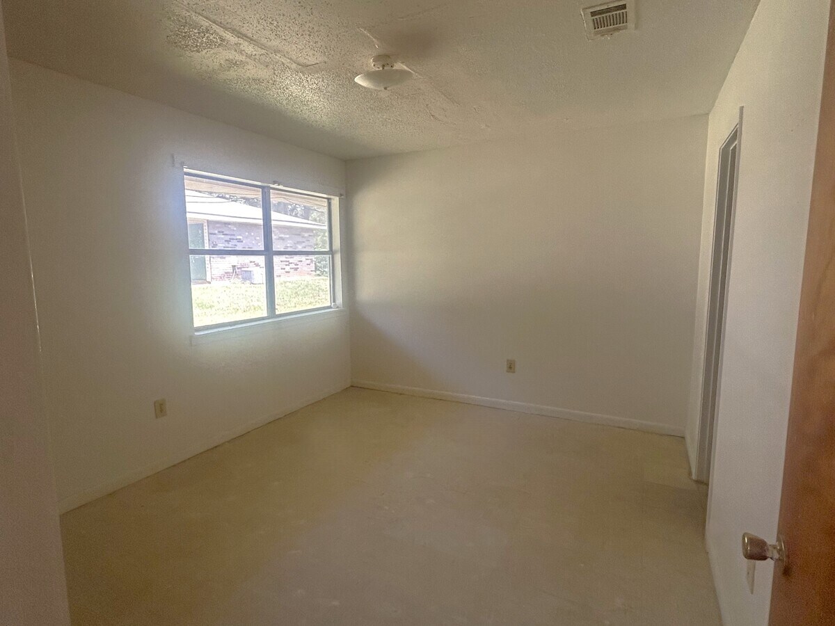 Photo - Azalea Estates