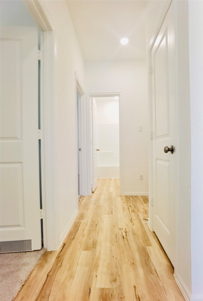 Photo - 5523 Knox Lndg Dr