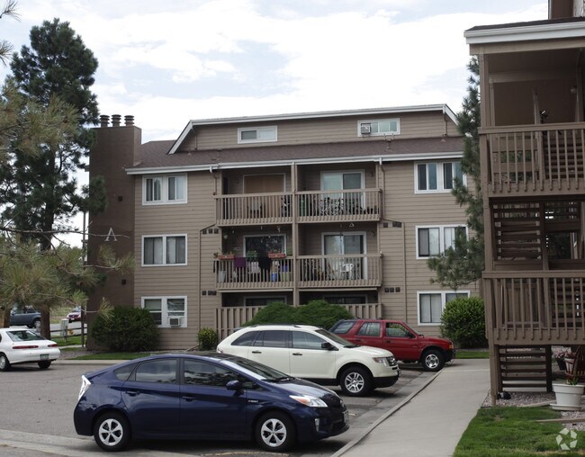 Photo - Lake Chalet Condominiums