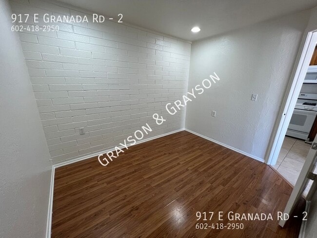 Photo - 917 E Granada Rd Unit 2